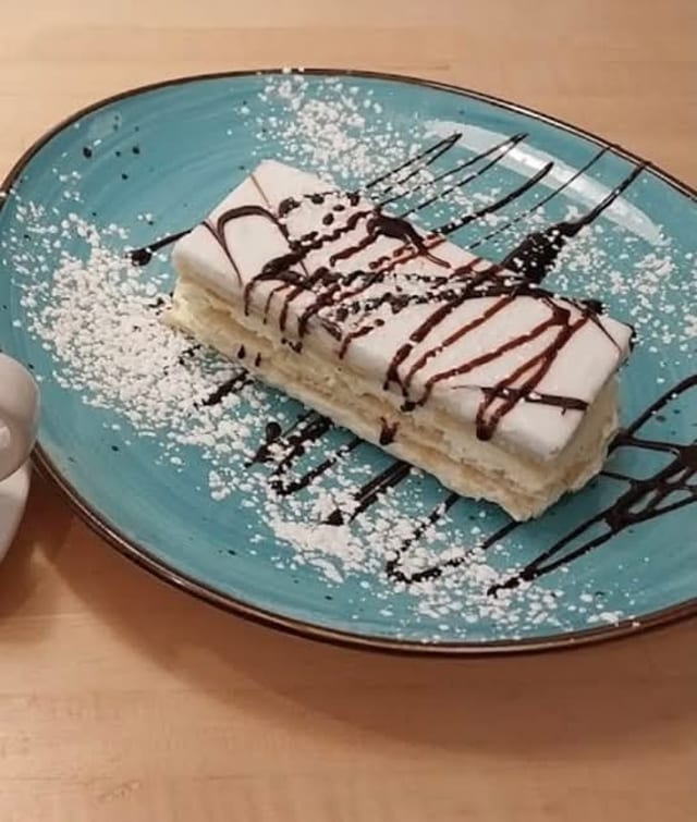 Napoleons Creme.
