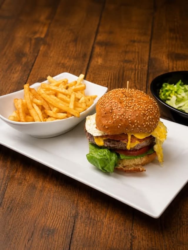 Jersey Shore VIP Burger.
